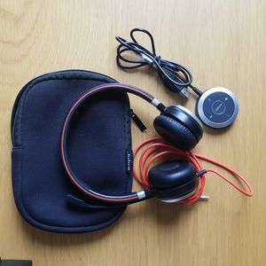 Jabra Evolve 40 ENC01p Headset with microphone and soft case
